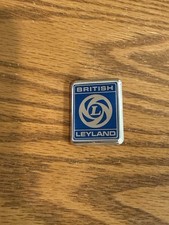 Vintage Triumph British Leyland Fender Ornament Badge Emblem 627100157