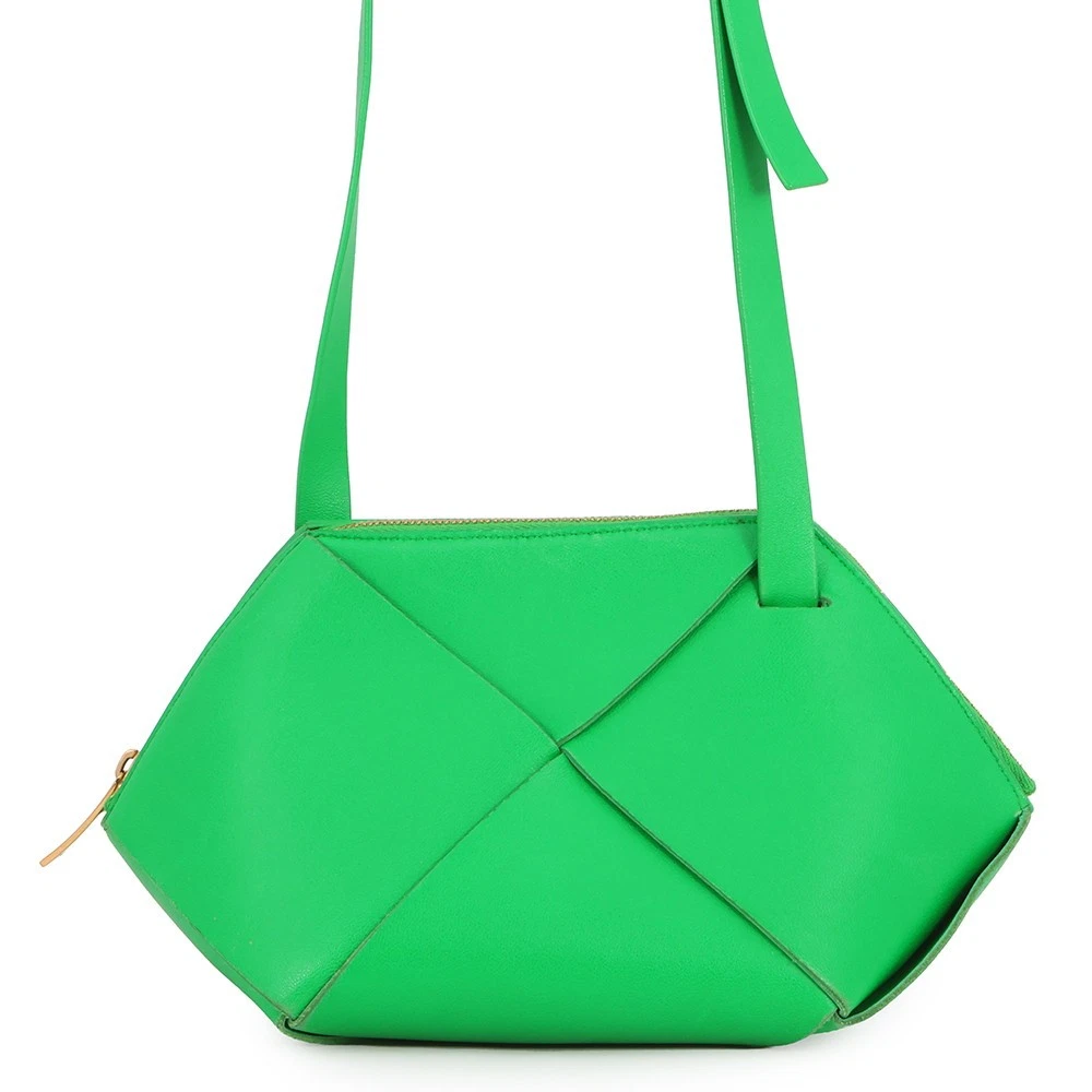 Bottega Veneta — Bottega Veneta Maxi INTRECCIATO Shoulder Pouch Leather Parakeet 666693