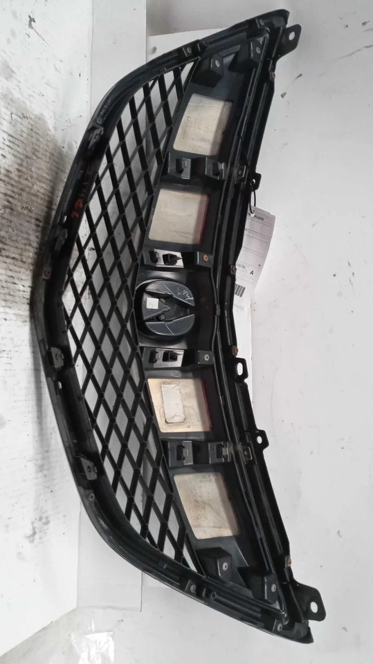 2015 Acura RDX OEM Grey Front Grille - Used, 139k Miles, Fast Shipping - Image 2 of 4