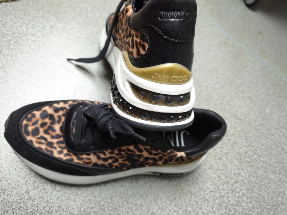 Jimmy Choo - Photo 3/4