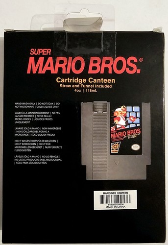 OFFICIAL NINTENDO NES SUPER MARIO BROS CARTRIDGE CANTEEN 4oz with STRAW & FUNNEL - Picture 2 of 6