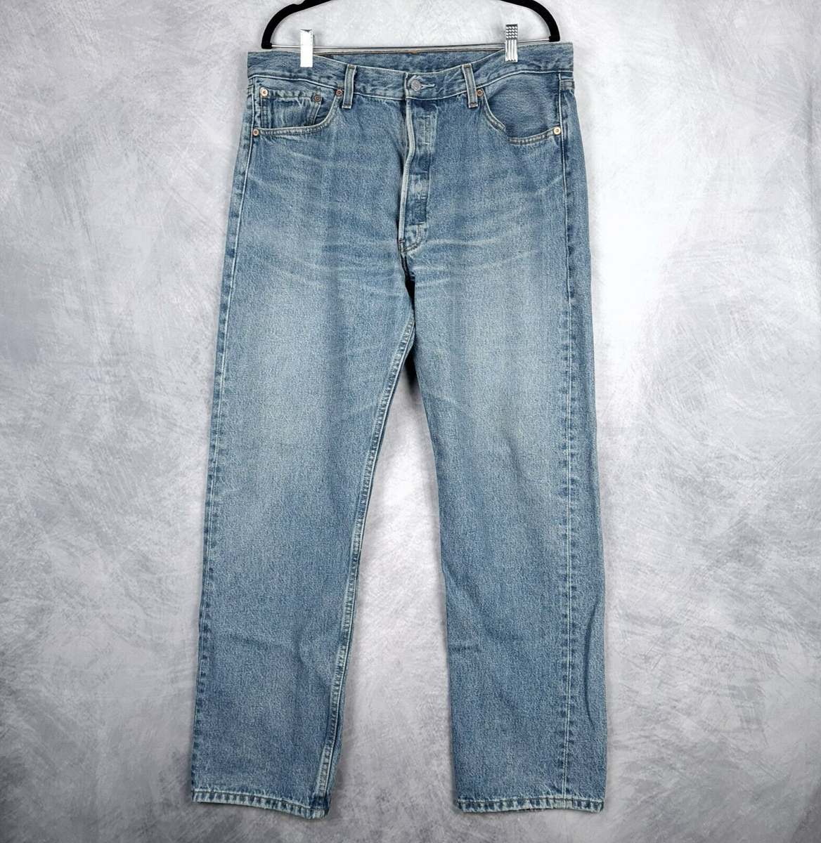 Vintage Levis 501-0193 xx Jeans Mens MEASURES 35x30 Blue 689