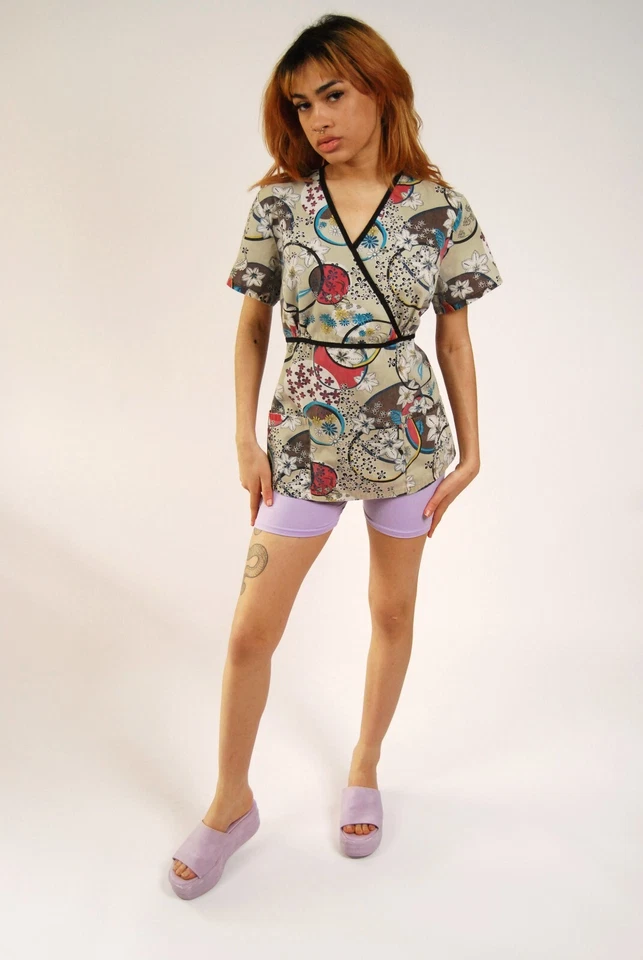 Y2K Floral Top (M) vintage gray tie oversize medium ecru plunge rave kawaii edm - Image 4 of 4