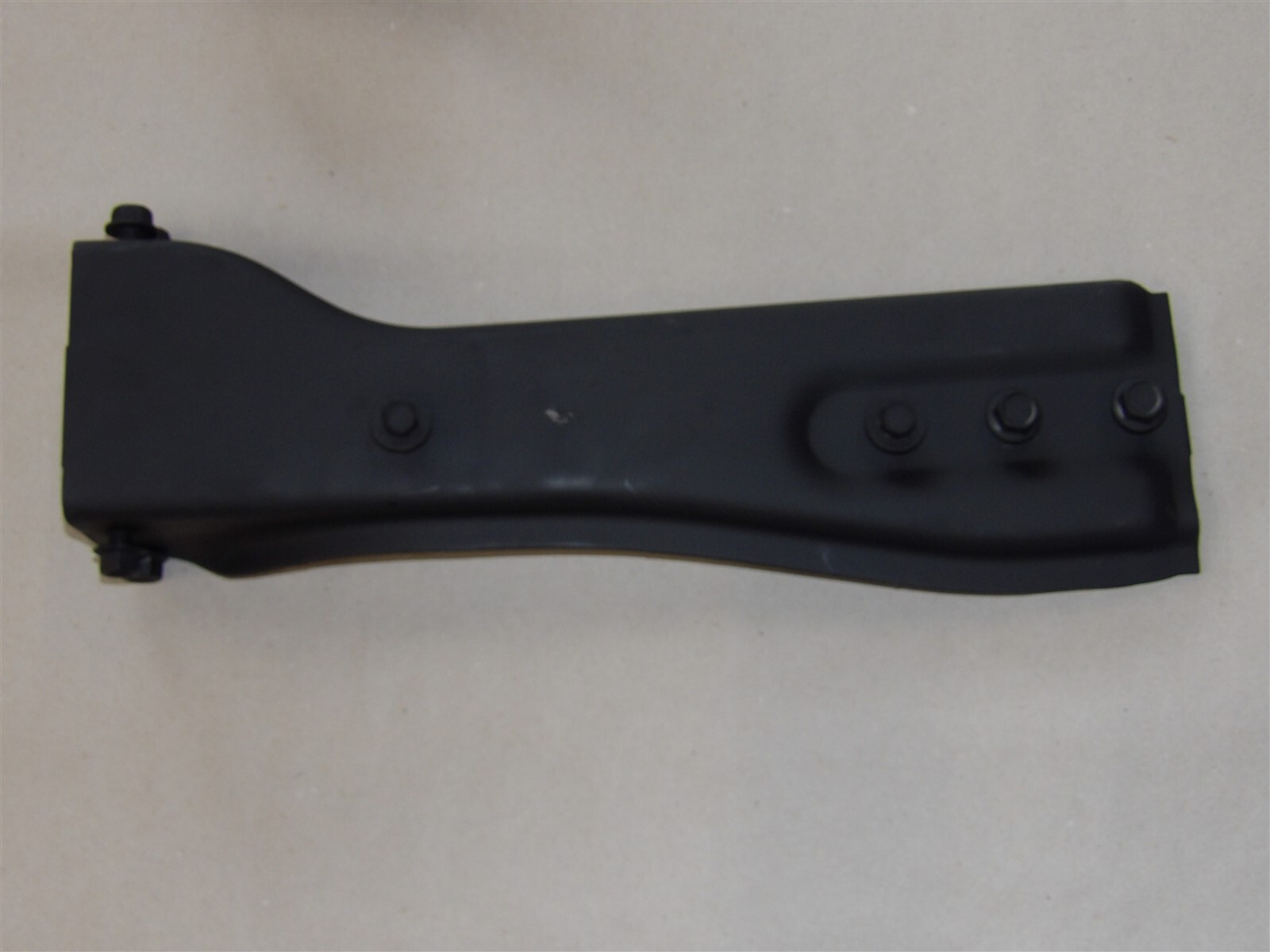 Front Frame Carrier Mounting Bracket 19992006 Chevy Silverado 1500 eBay