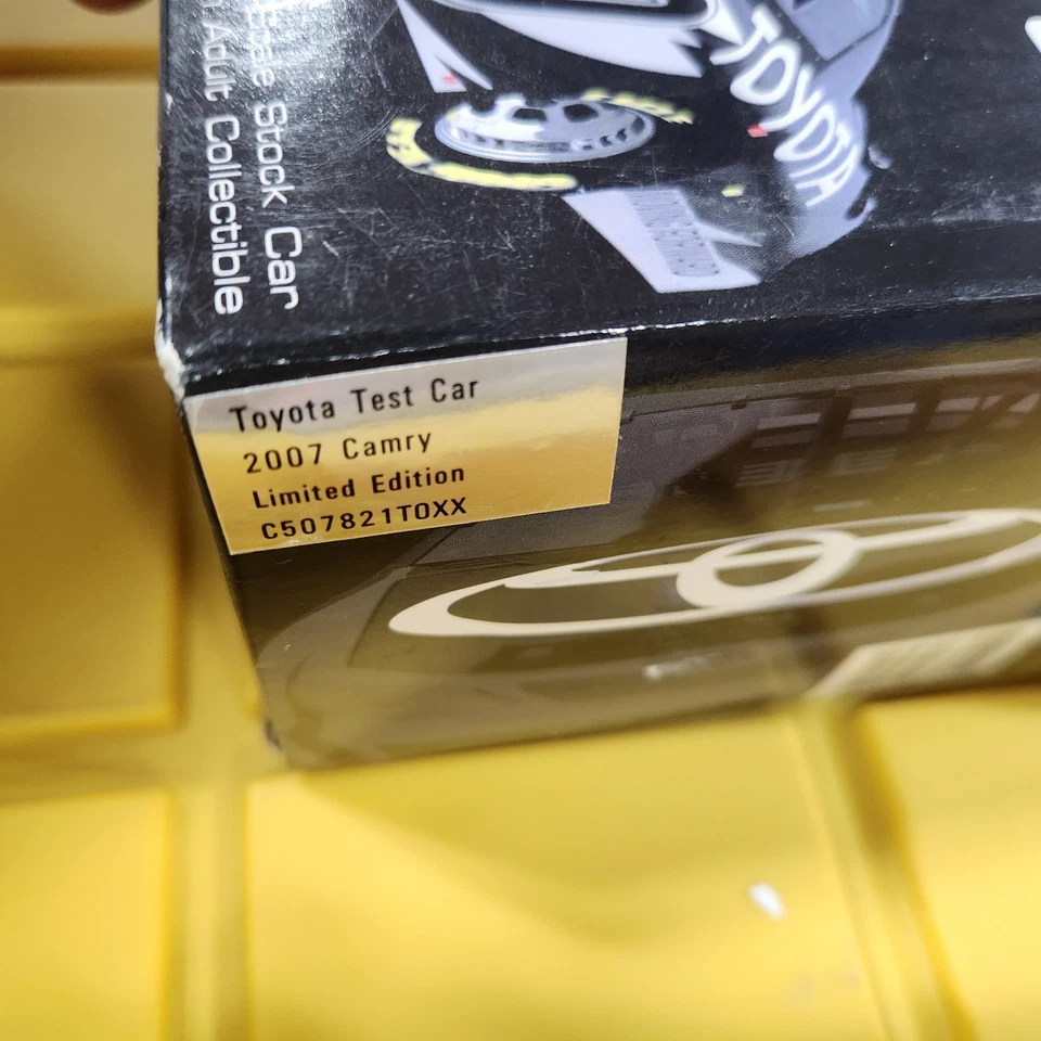 RCAA 1/24 Scale Diecast 2007 Toyota Camry Test Car NASCAR #50 - J15 - Image 4 of 4