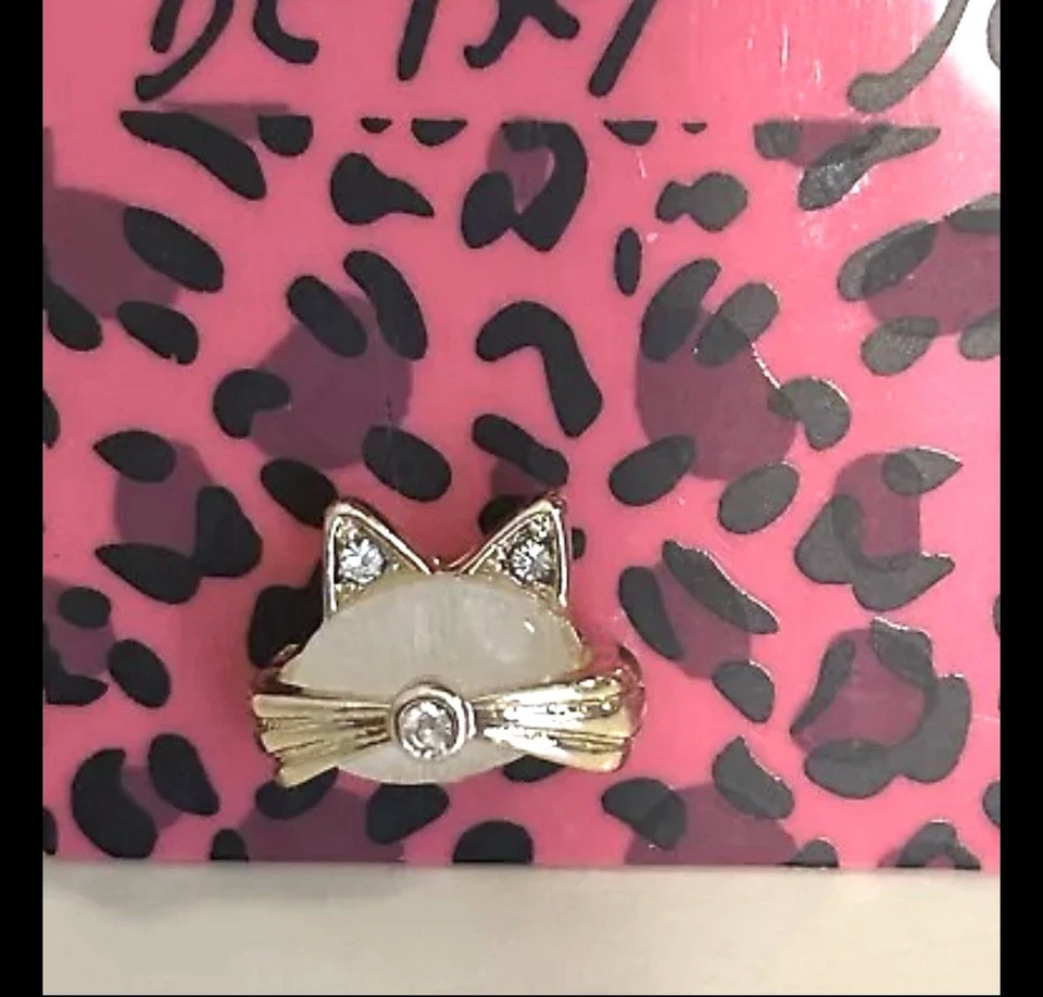 Hermosos Pendientes Betsey Johnson Tono Dorado Ópalo Gatito Gato Nuevos con Etiquetas Foto 2 de 4
