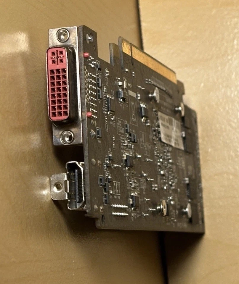 XFX HD-545X-CL 5450 650M DDR3 2GB  VIDEO Graphics CARD Low Profile - Image 3 of 3