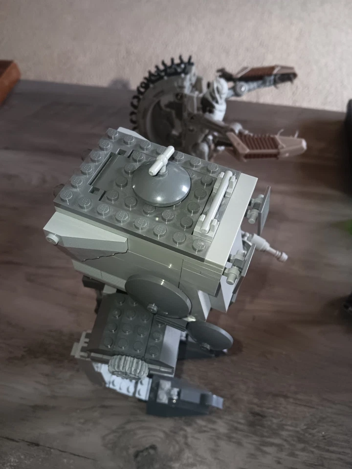 Lego Star Wars AT-ST Transformador Grevious Parcial y General sin Sable Foto 2 de 4
