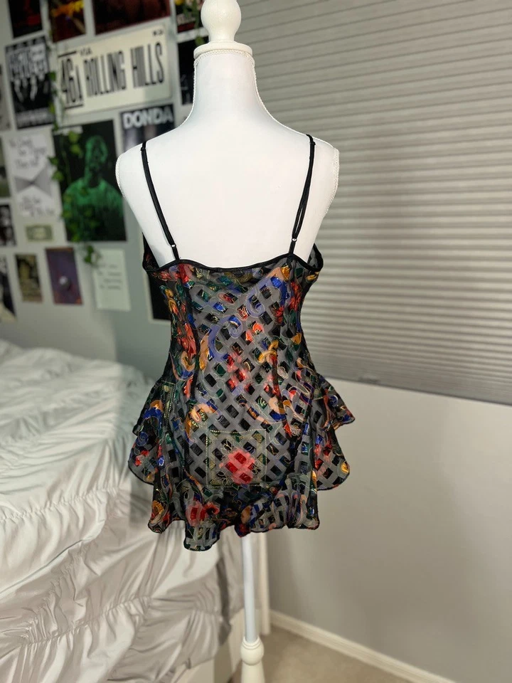 Peluche Vintage Etiqueta Dorada Victoria’s Secret M Floral Malla Transparente Negro Multicolor Foto 3 de 4