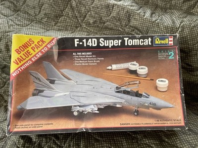Vintage 1993 Revell F-14D Super Tomcat 1:48 Model Kit  Value Pack Made In USA