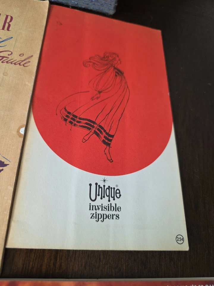 10 Mixed Lot Vintage Crochet Knit Knitting Magazines Clothes Patterns 1940s-00s - Image 2 of 4