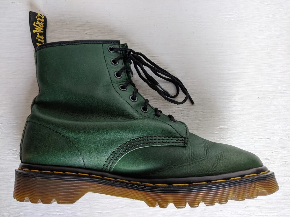 Forest green shop dr martens