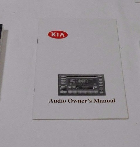 2004 KIA SEDONA OWNER MANUAL 6/PC & PLASTIC FACTORY CASE. VERY GOOD CONDITION - Picture 4 of 9