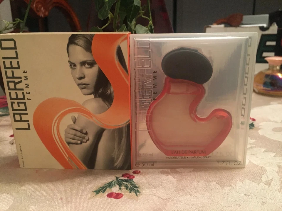 Perfume Feminino Lagerfeld Femme 1,7 oz Eau De Parfum Spray Selado - Imagem 2 de 3