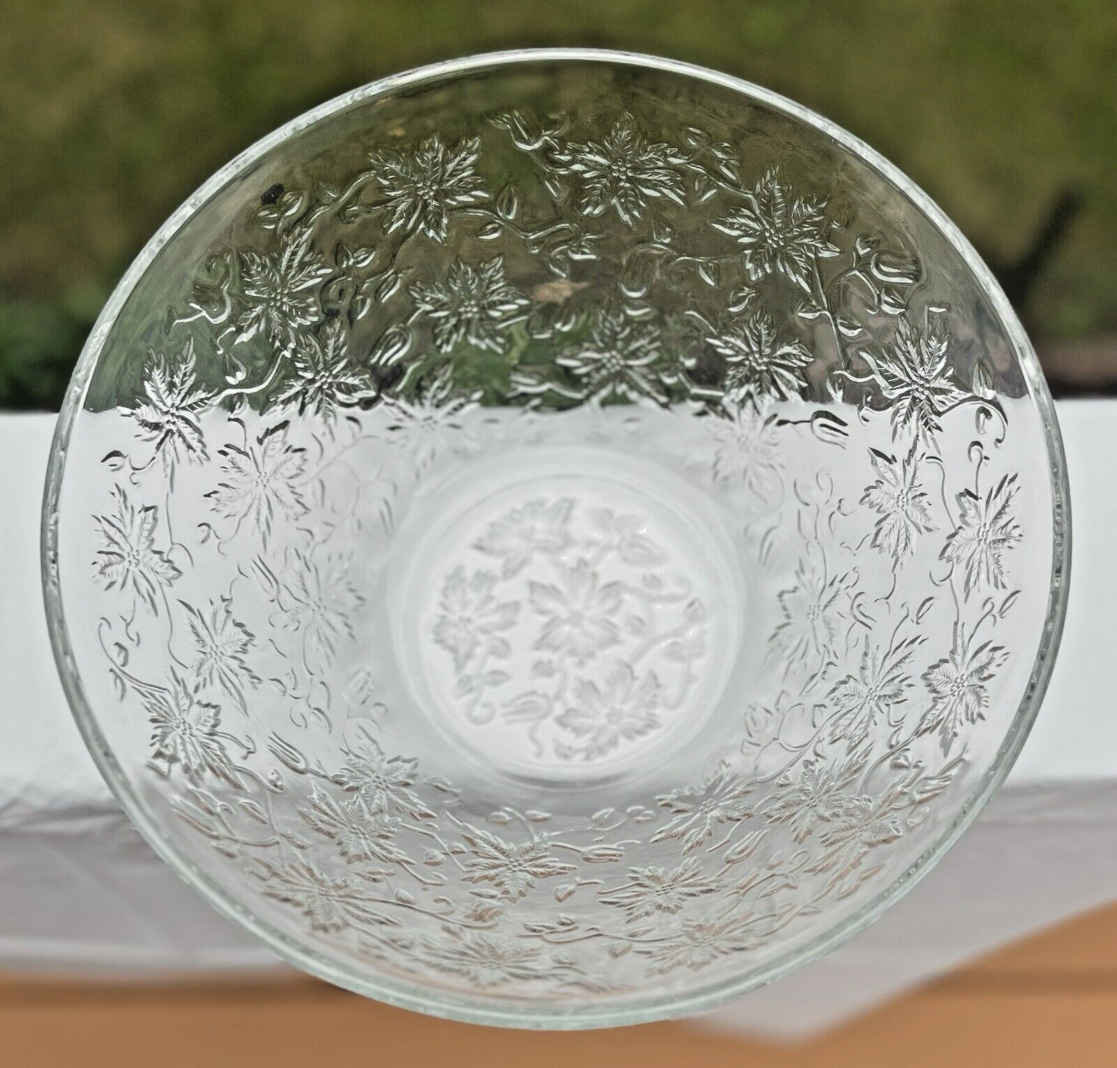 Princess House Fantasia Clear Salad Serving Bowl 10 3/4