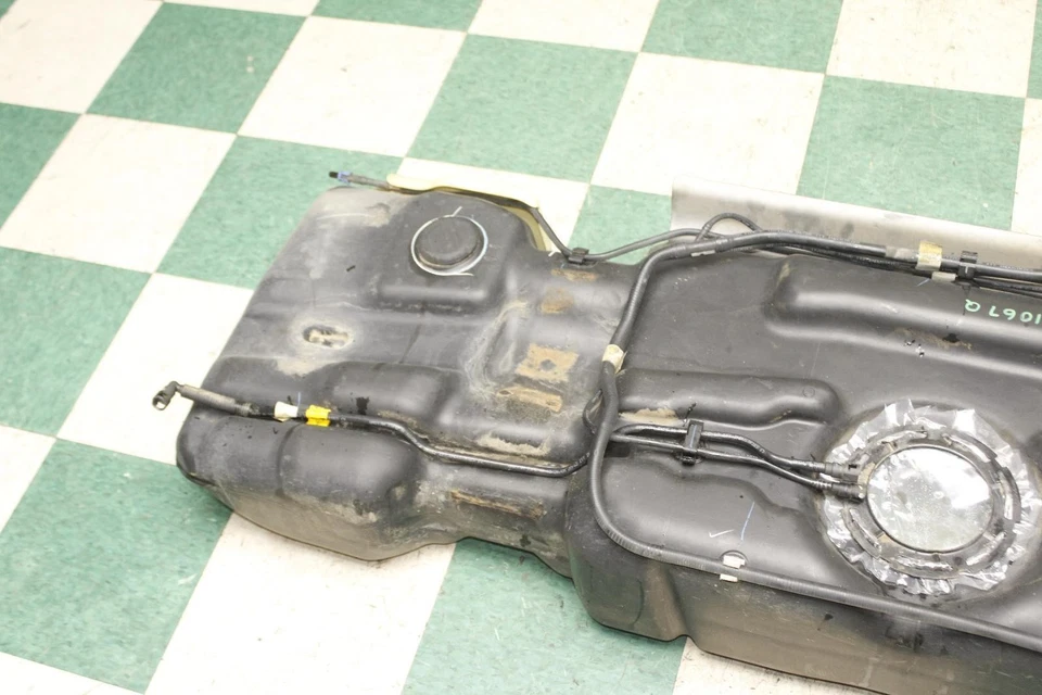 05-06 AVALANCHE 5.3L Gas Gasoline OEM Fuel Tank Reservoir Assembly Factory WTY Foto 4 de 4