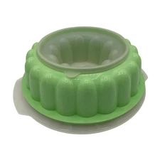 Tupperware Jel N Serve Mold Classic Green White Vintage Kitchenware Jello Mould