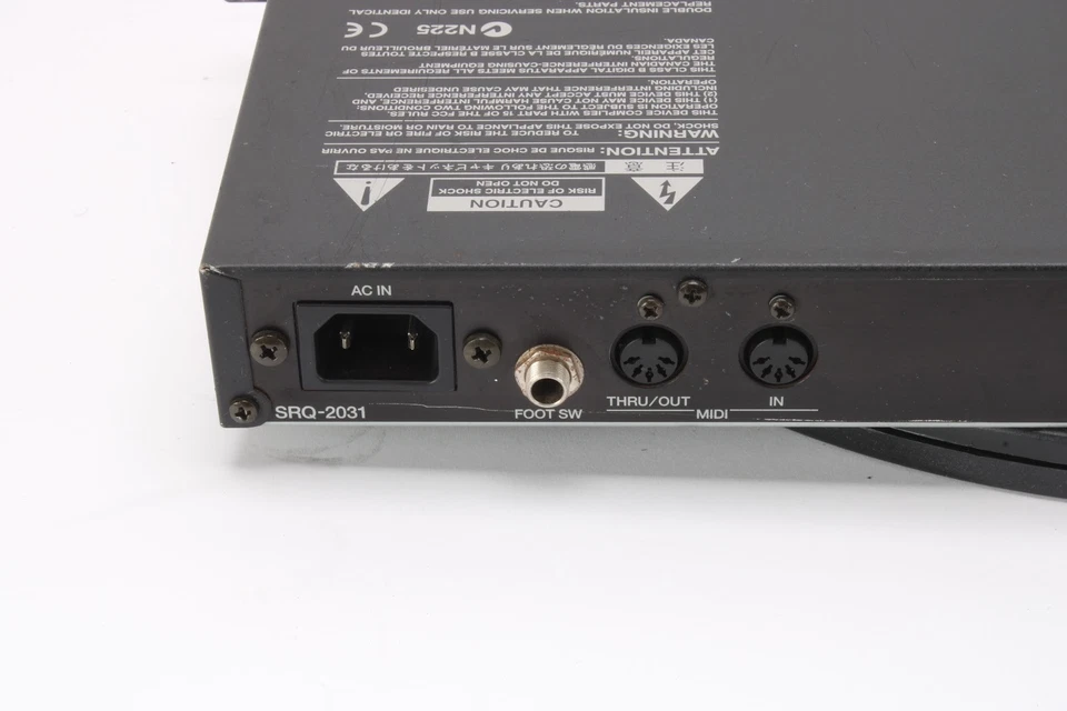Roland SRQ-2031 Digital Graphic Equalizer - Image 4 of 4