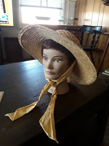True Vintage 50s Straw Sun Hat gold 