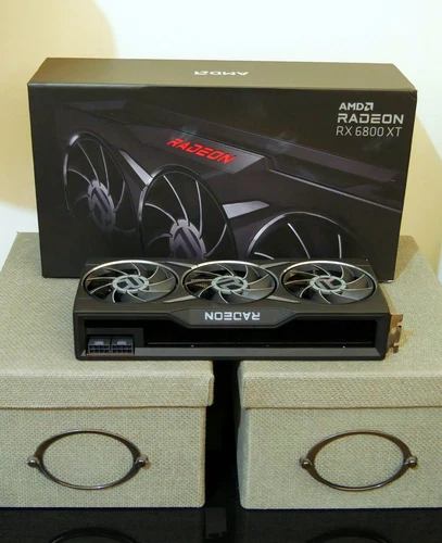 AMD Radeon RX 6800 XT Midnight Black 16GB Samsung Scheda Grafica GPU Reference