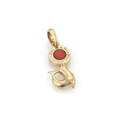 Bvlgari Koralle Onyx gravierte Scheibe 18k Gelbgold Seelöwe Anhänger