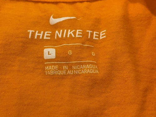 The Nike Just Do It. Tee-Shirt Medium - Picture 4 of 4