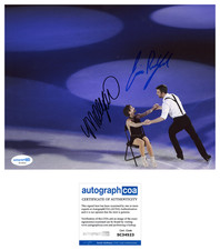 Meagan Duhamel & Eric Radford signed 2018 OLYMPICS 8x10 Photo BRONZE Medal ACOA