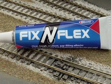 Deluxe Materials Fix Flex 1.35oz 40mL Gap Filling Flexible Adhesive AD78