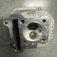 150cc (57mm BORE) EGR STYLE CYLINDER HEAD *WITH VALVES INSTALLED* FOR GY6 MOTORS