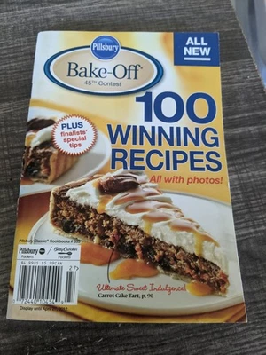 PILLSBURY BAKE OFF 45th ANNUAL 2012 PAPERBACK FREE USA SHIP PREOWNED - Image 1 of 2