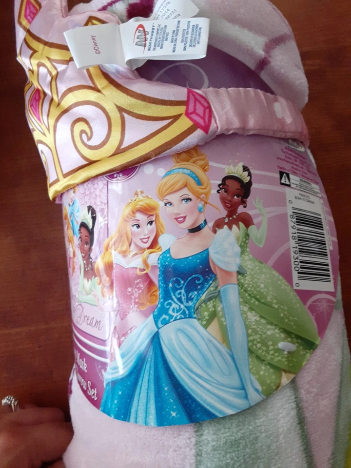 DISNEY PRINCESS PINK BLANKET THROW 46" X60" W/ SLEEP MASK SET "Born to Dream" - Image 3 of 4