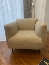 fauteuil de modèle MODENA de chez BoConcept tissu Lazio beige