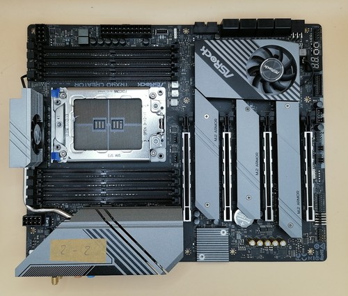 ASRock TRX40 Creator Sockel sTRX4 AMD ATX Mainboard defekt bastler - Bild 8 von 23