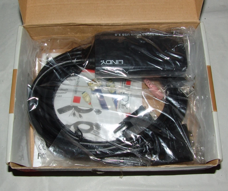 LINDY 32777 – 2-Port KVM Switch (DVI-D, USB 2.0 & Audio) - Bild 2 von 2