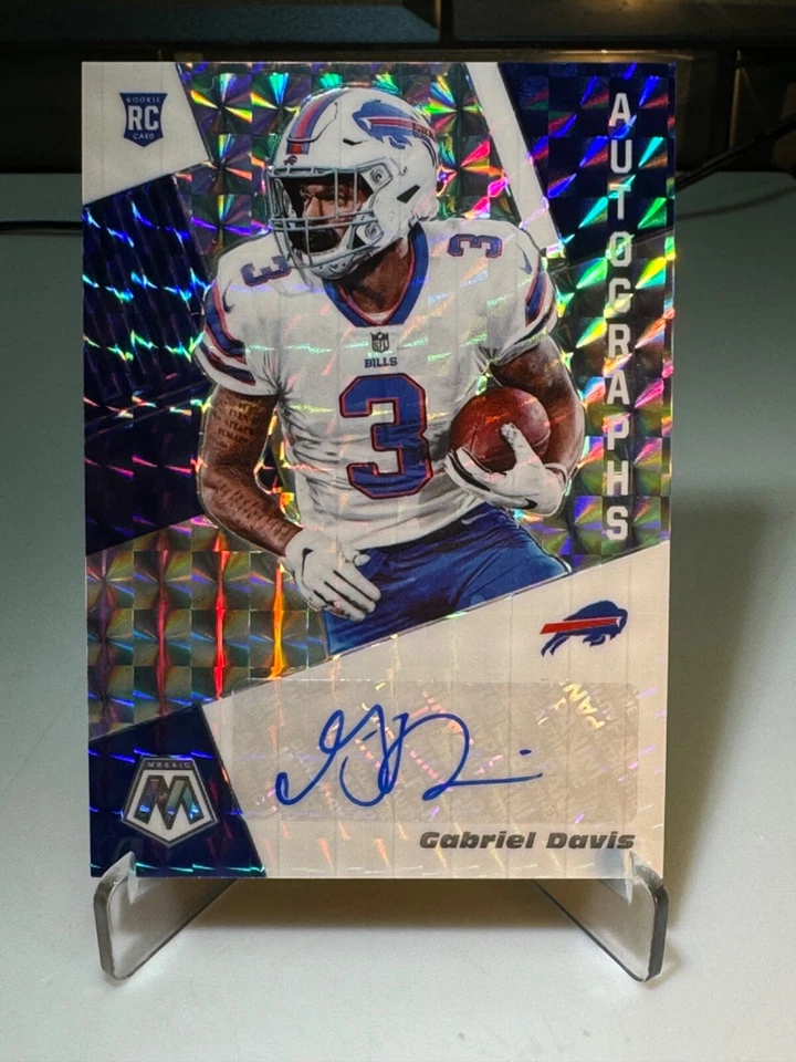 2020 Panini Mosaic Football NFL Buffalo. Gabriel Davis Rookie Autographs RA-39 - Image 2 of 4