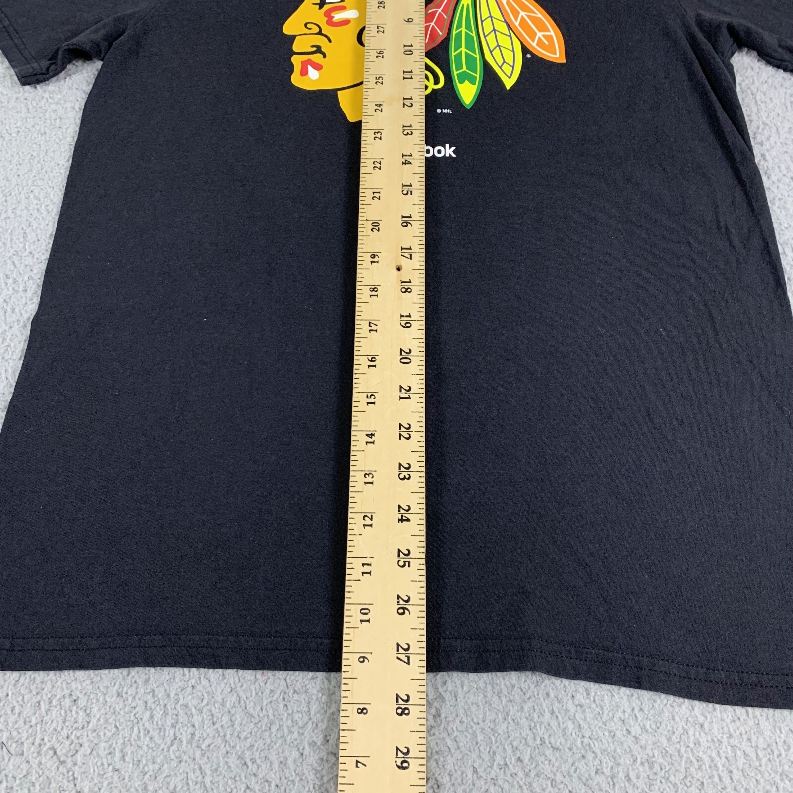 Chicago Blackhawks T-Shirt Mens Medium Black Cotton Short Sleeve Hockey Reebok thumbnail 6