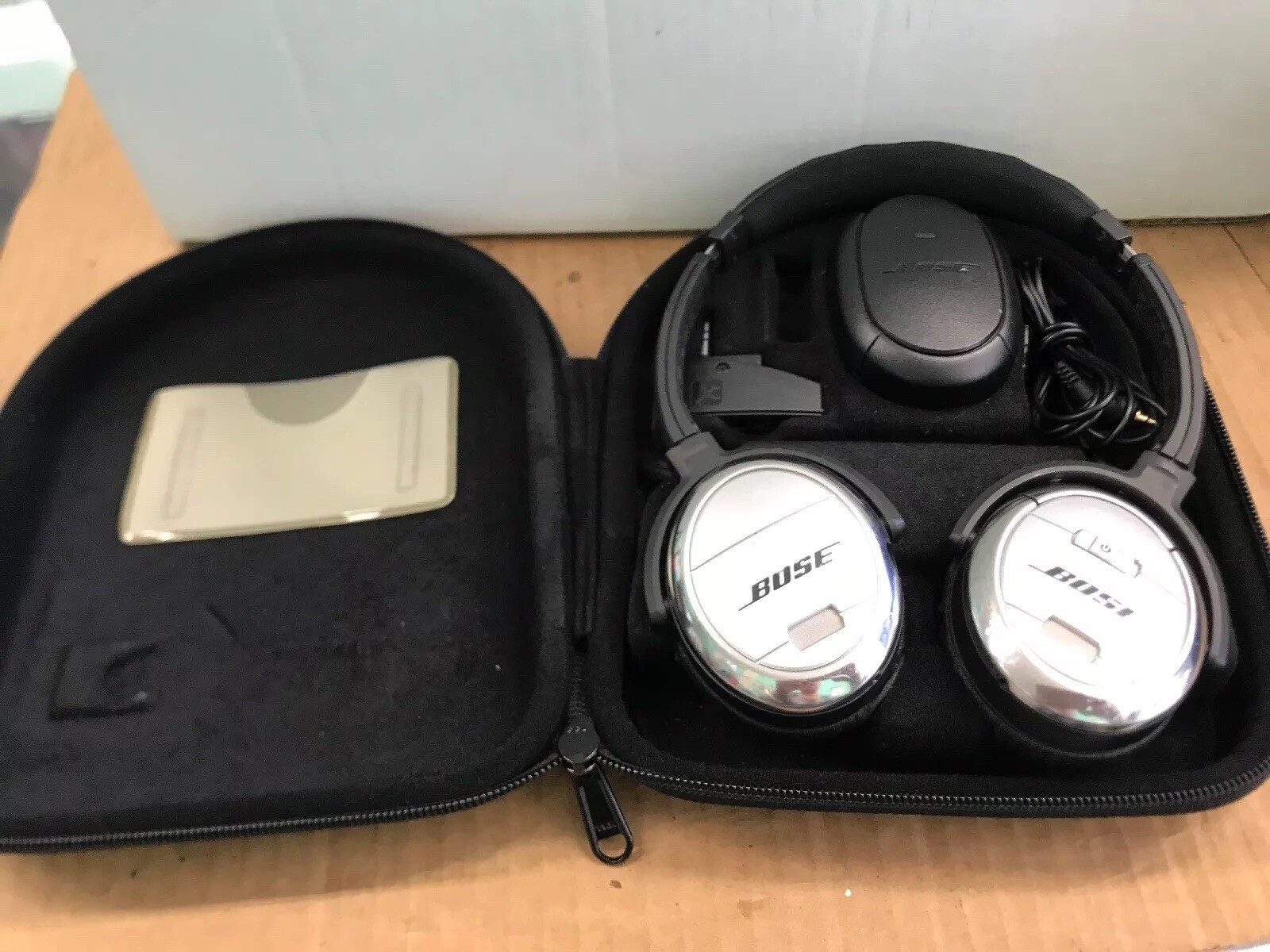 Bose QC3 Wireless Noise Cancelling Over-Ear Headphones-image