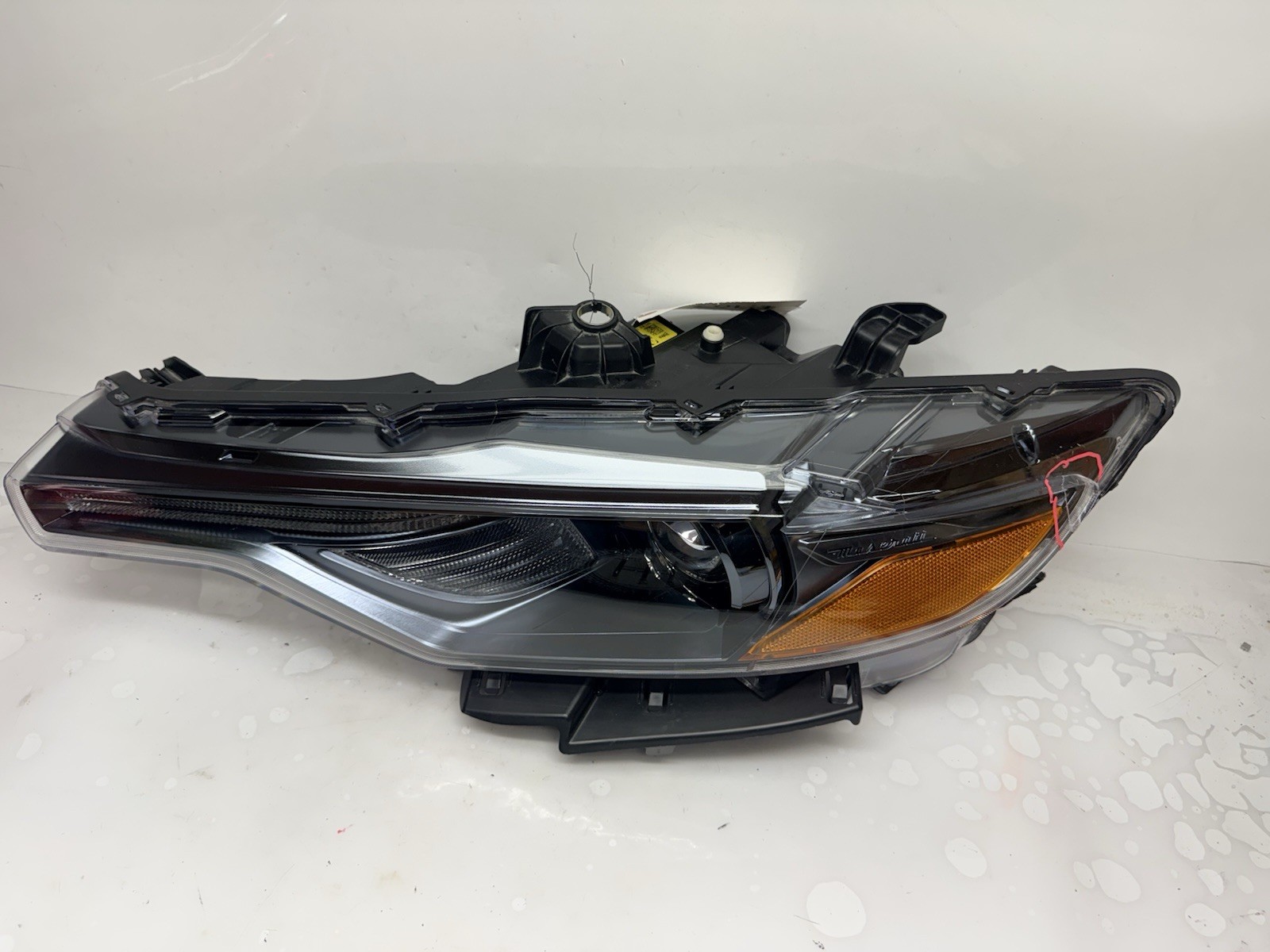 Maserati Levante 2017-2020 Left Headlight