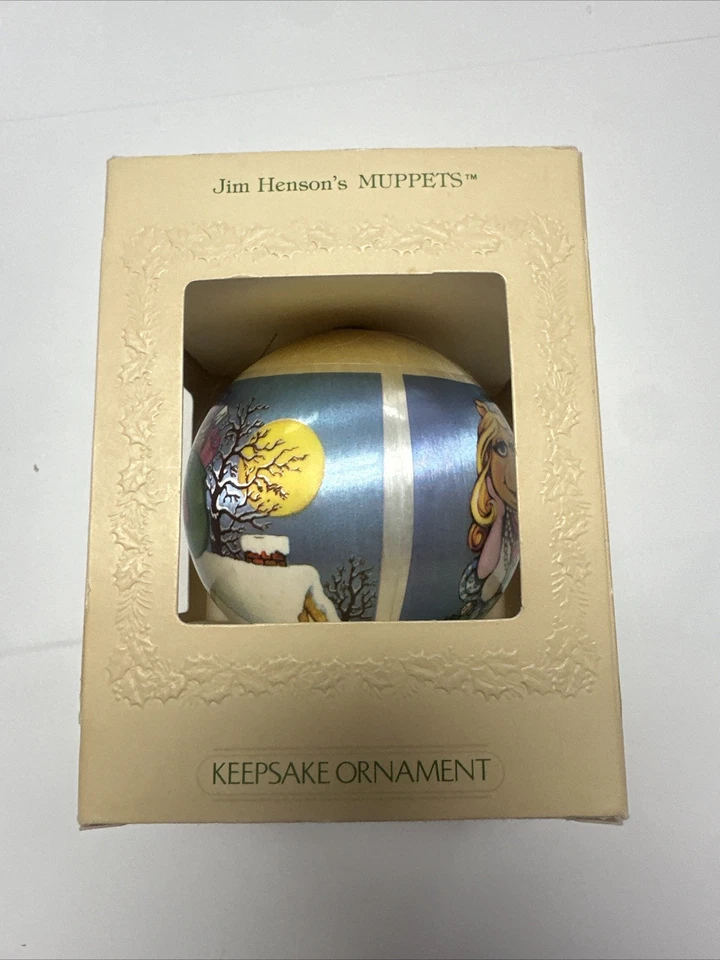 Hallmark Keepsake Adorno de Navidad Jim Hensens Muppets Mrs. Piggy Kermit 1981 Foto 4 de 4