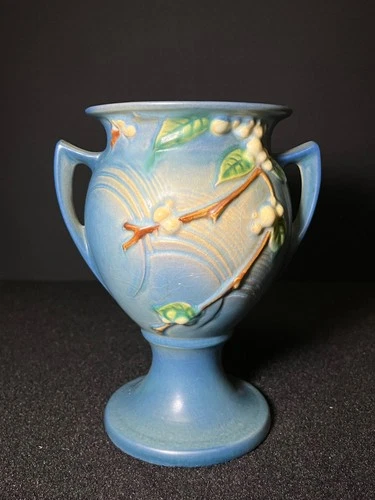 Roseville pottery IUR-8 snowberry vase 1947 in blue