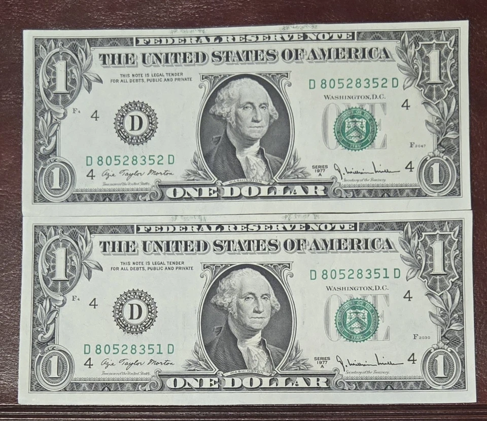 LOT OF 2 $1 VINTAGE Sequential Bills 1977A Uncirculated  - Image 2 of 4