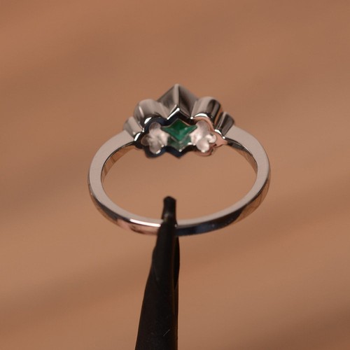 Minimalist Emerald Ring 925 Silver White Gold Plated Square Cut Emerald Ring - Picture 4 of 5