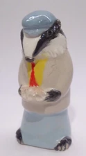 Stuart Bass Pie Bird Vent/Funnel ~ Badger with Pie