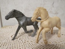 TWO VINTAGE PLASTIC TIM-MEE TOYS WESTERN HORSE FIGURES GRAY IVORY AURORA ILL
