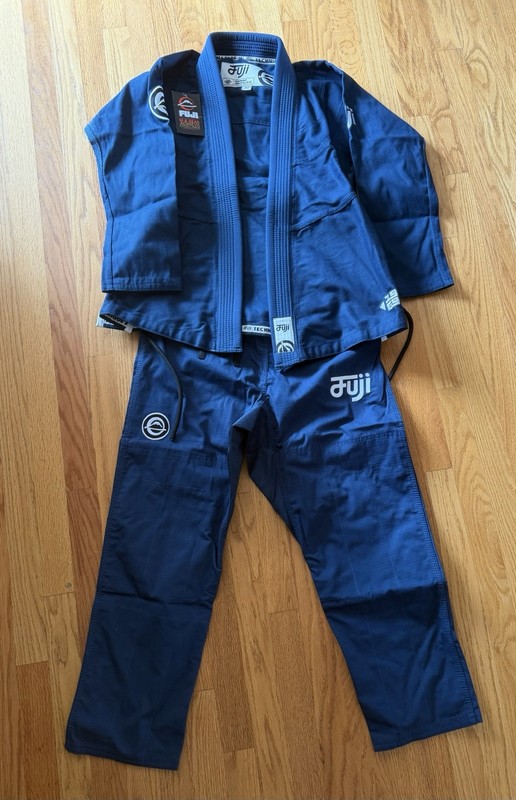 Fuji Men's GI Kuroibo Jiu Jitsu Uniform Size AO New With Tags