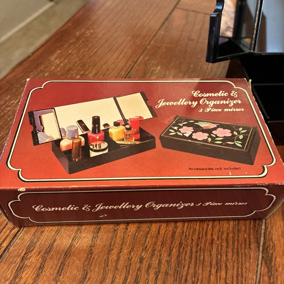Vintage 1980's Cosmetic &Jewelry Organizer, Shiny Garden  & 3-way Mirror in box - Image 2 of 4