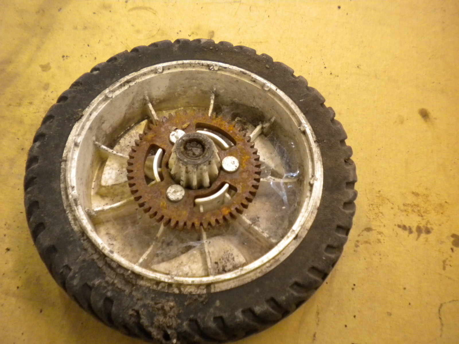 Toro ? self propelled mower rear drive wheel eBay