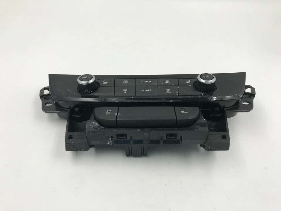 2017 Buick Lacrosse AC Heater Climate Control OEM D02B39010 - Image 2 of 4