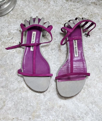 MBT Sandali donna Manolo Blahnik scamosciati con cinturino a T misura 38 5 8 5