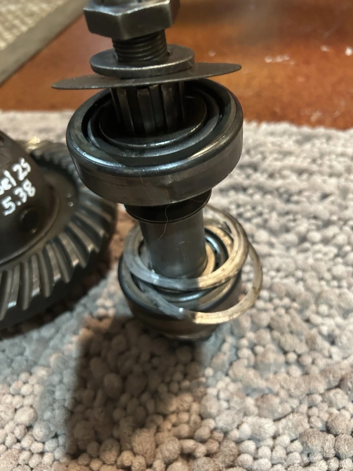 Caja diferencial Jeep Axel modelo 25 con anillo 5,38 y piñón CJ Wagon 45-66 Foto 3 de 4